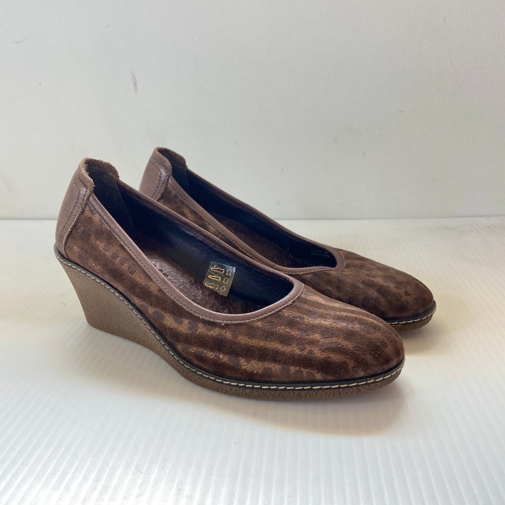 The Flexx Bread N Butter Brown Leopard Print Wedge Heel Pumps Womens 8.5